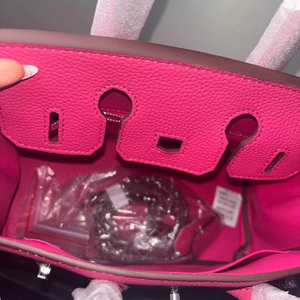 Fushia Pink genuine leather wirkin - Picture 4 of 4